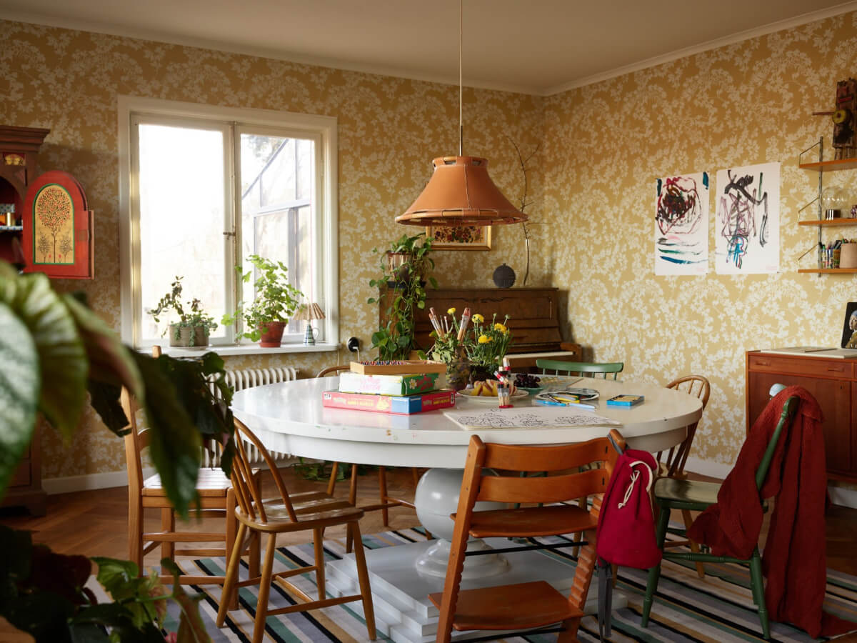 A Grand Family Home in a Former Swedish Doctor's Villa 8 dining room detail