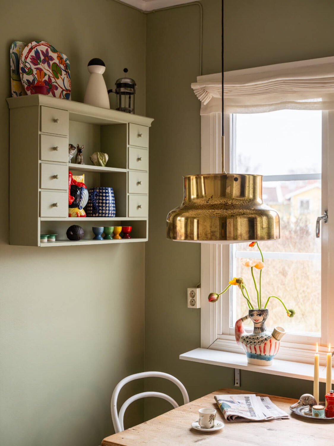 A Beautiful Renovated Family Home with a Charming Garden 15 kitchen detail