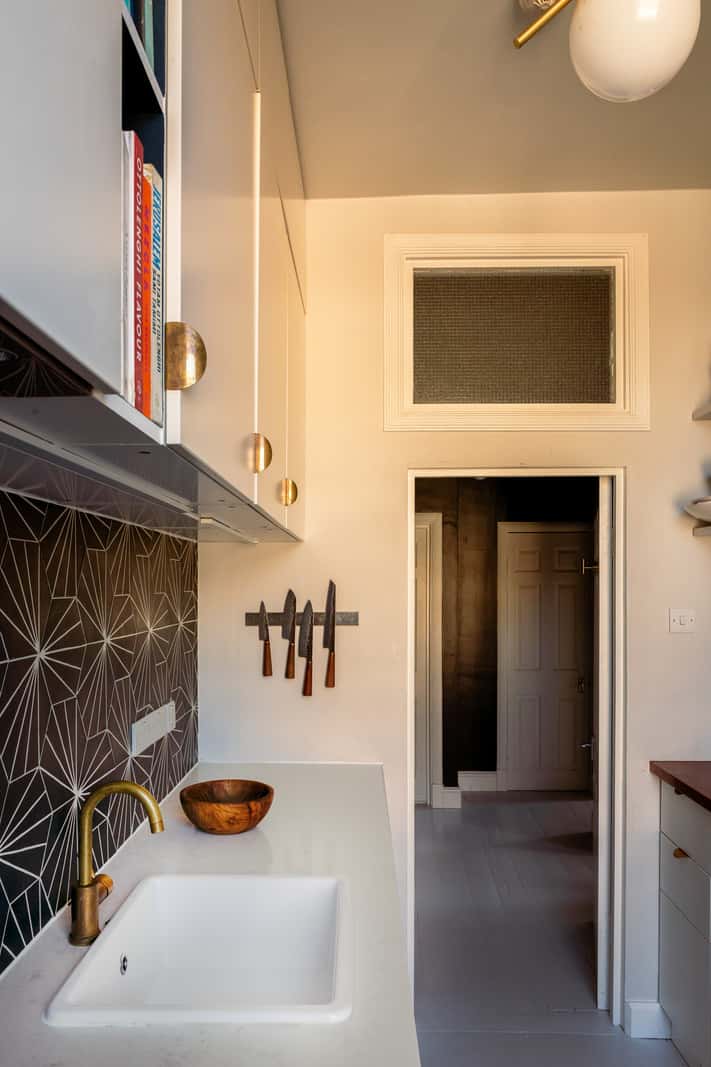 A Corner Apartment with Large Windows in a Former London Pub 8 kitchen detail