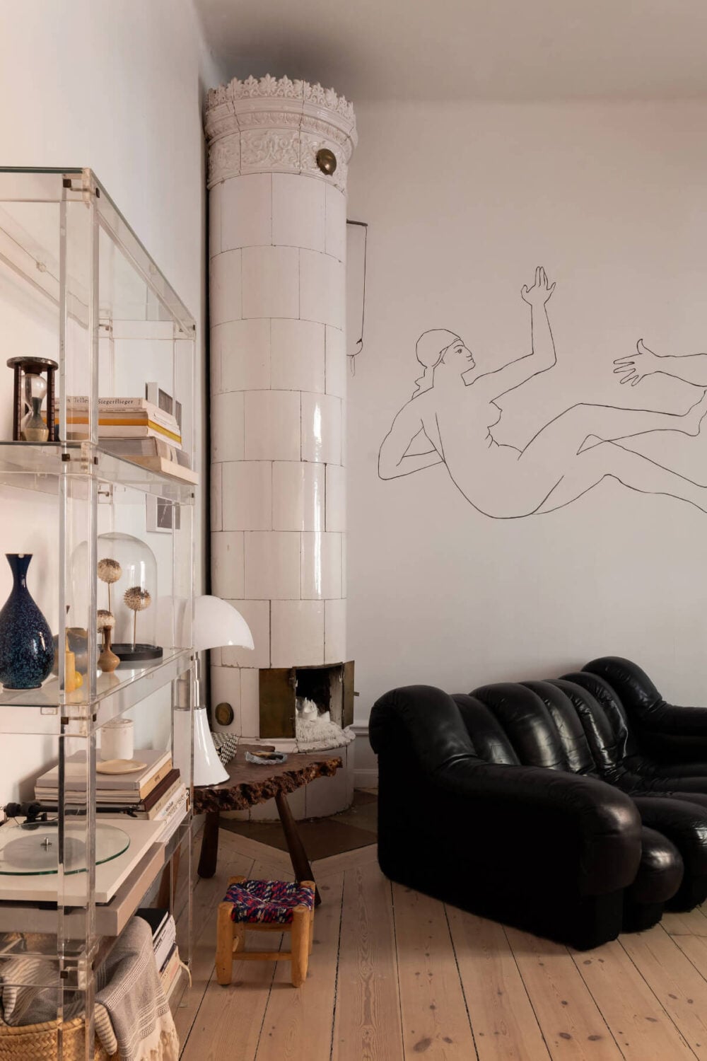 Arches and a Wall Mural in a Swedish Apartment 2 line art mural fireplace