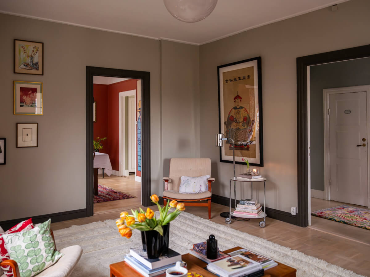 A Beautiful Renovated Family Home with a Charming Garden 7 open doorways living room