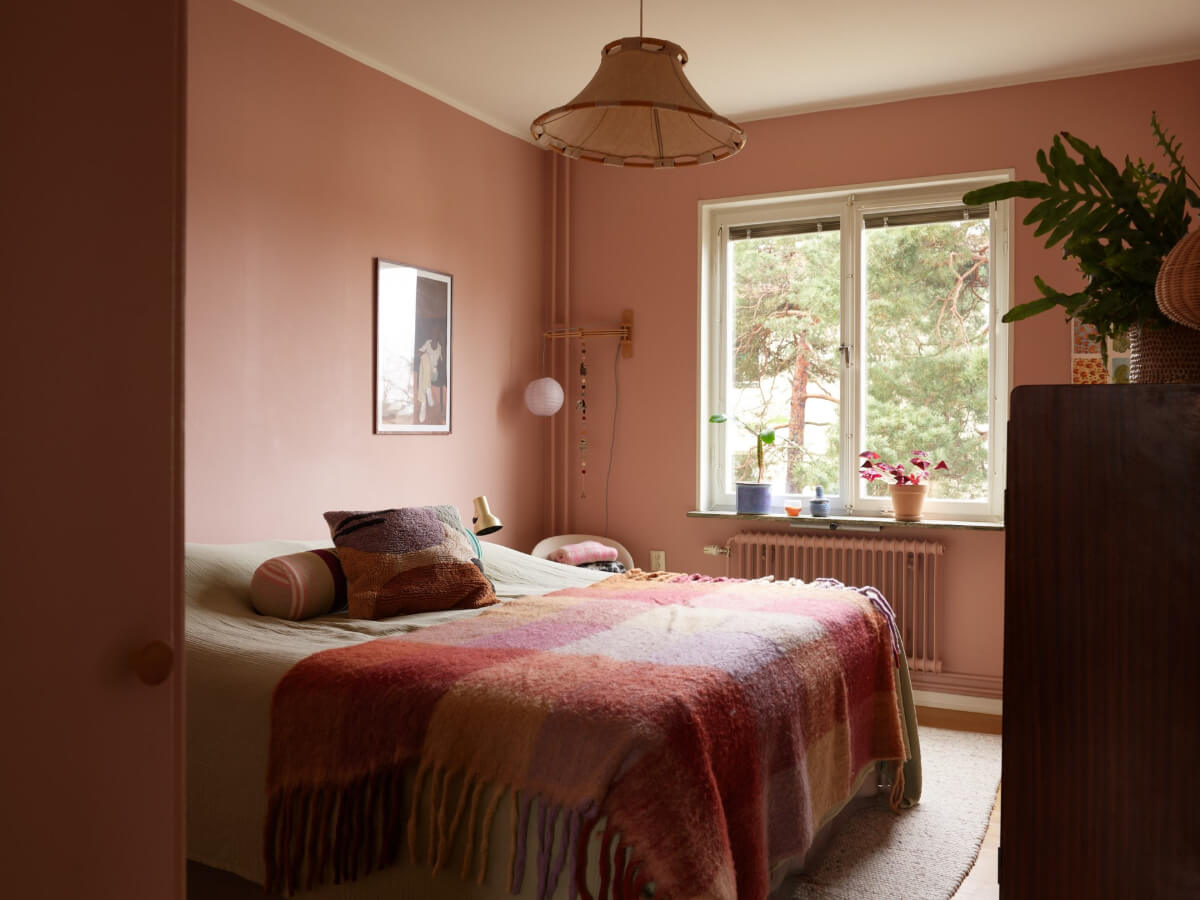A Renovated 1940s Apartment with Colorful Bedrooms 17 pink bedroom