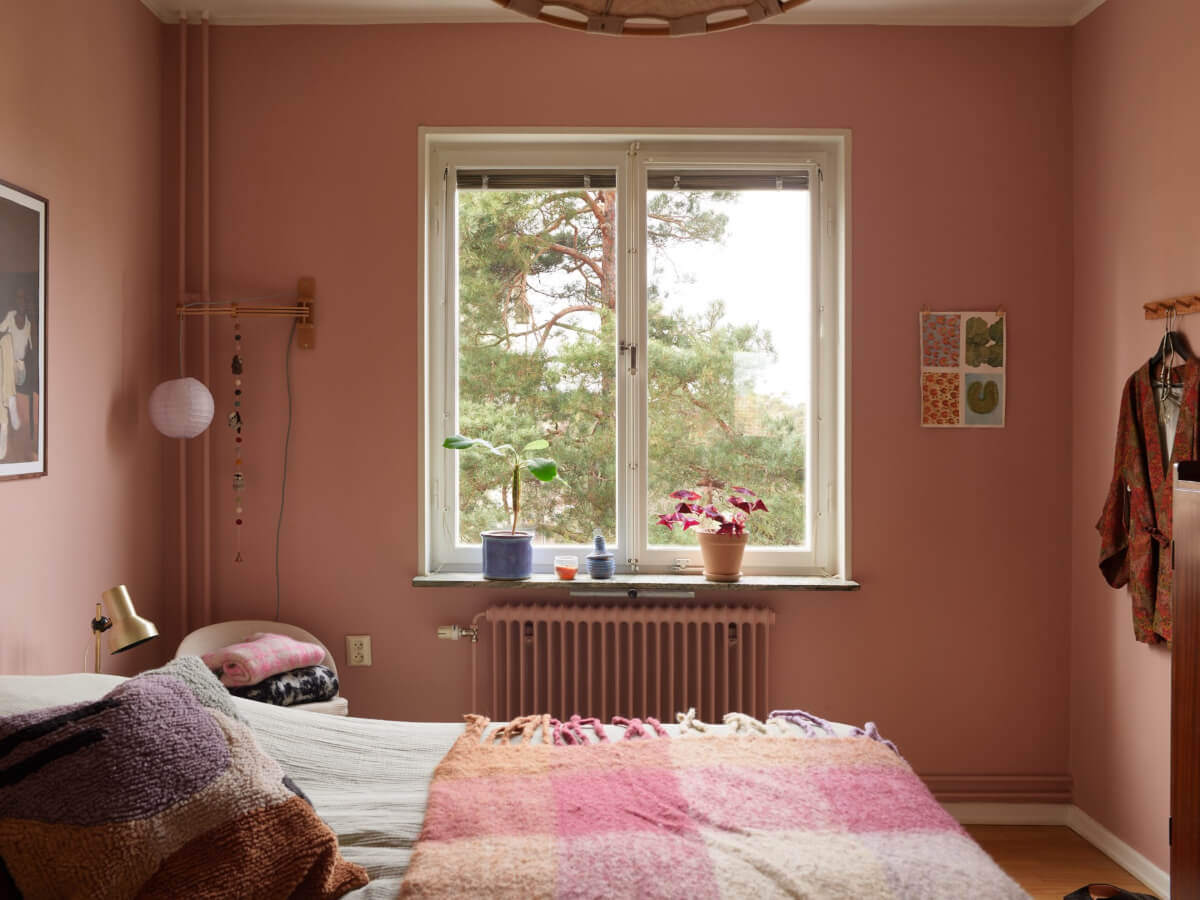 A Renovated 1940s Apartment with Colorful Bedrooms 18 pink bedroom midcentury apartment
