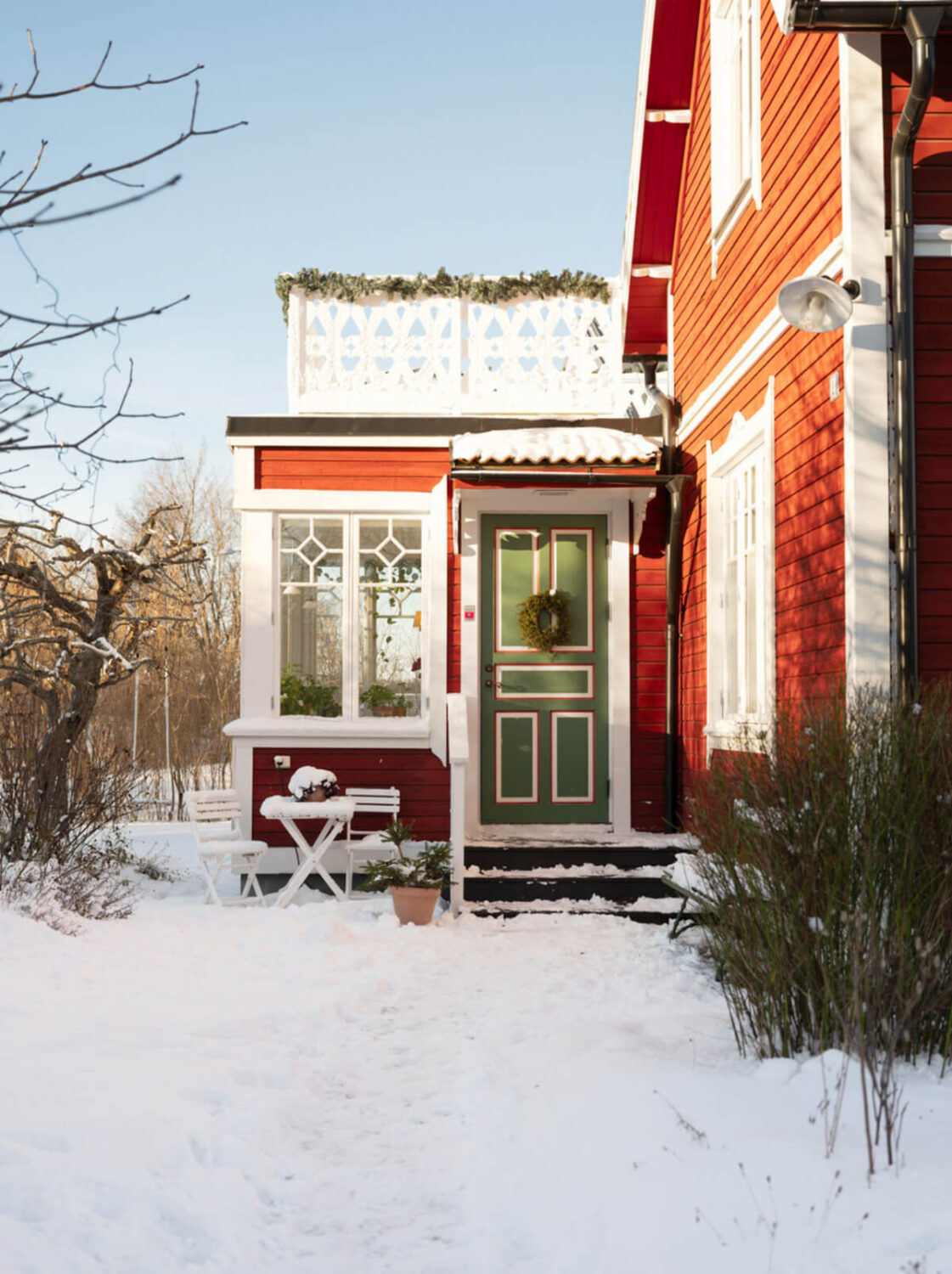Light-Filled Rooms in a Charming 1907 Swedish Villa 43 red villa in the snow Light-Filled Rooms in a Charming 1907 Swedish Villa