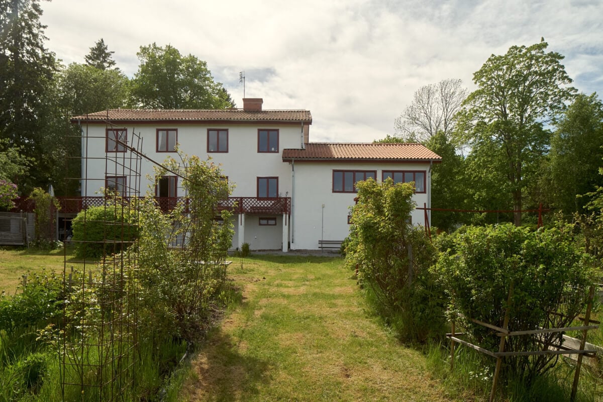 A Grand Family Home in a Former Swedish Doctor's Villa 42 swedish house garden