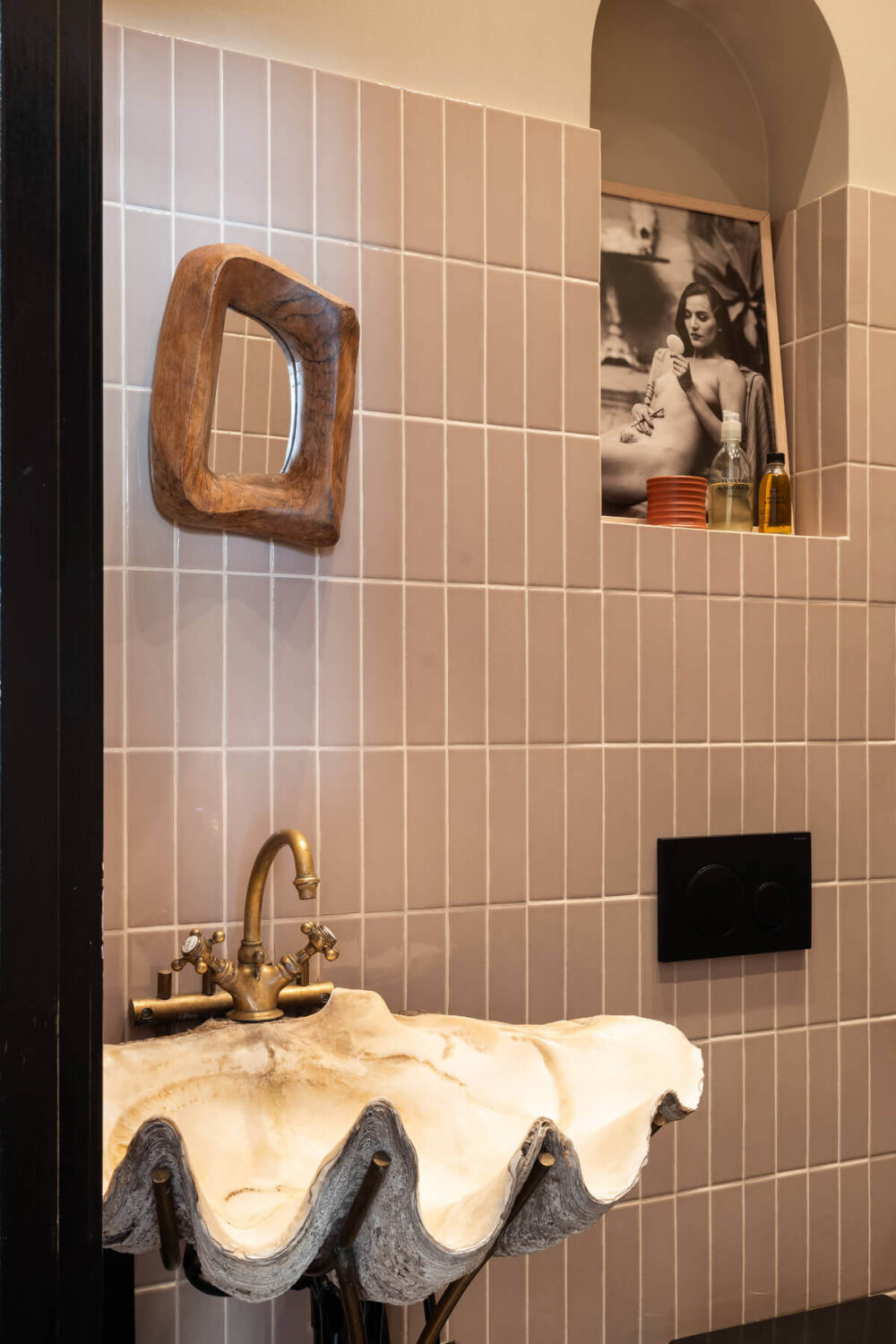 Arches and a Wall Mural in a Swedish Apartment 20 unique sculptural bathroom sink