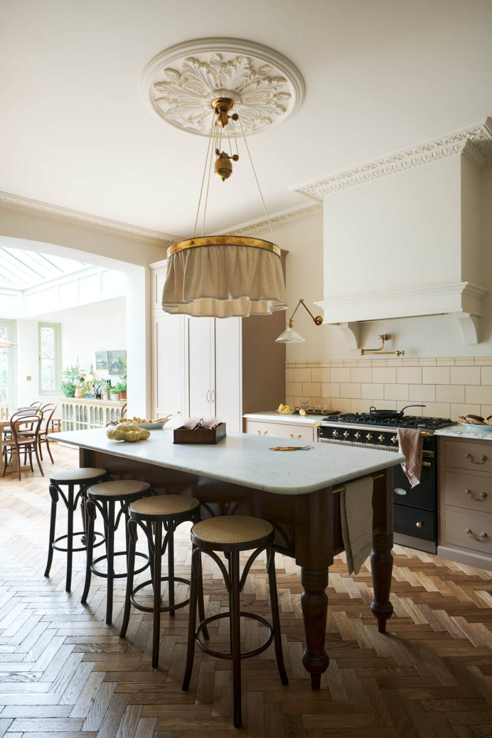 A Pink deVOL Shaker Kitchen with a Glazed Pantry in an Edwardian House 6 14.TheRealShakerKitchen-deVOL_LOW-RES