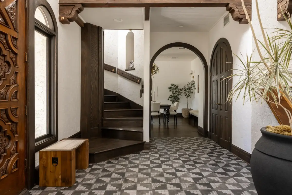 Spanish Hacienda Meets Custom Craftsmanship in a Colorado Home 9 EntranceNorth_1_qh6dwa