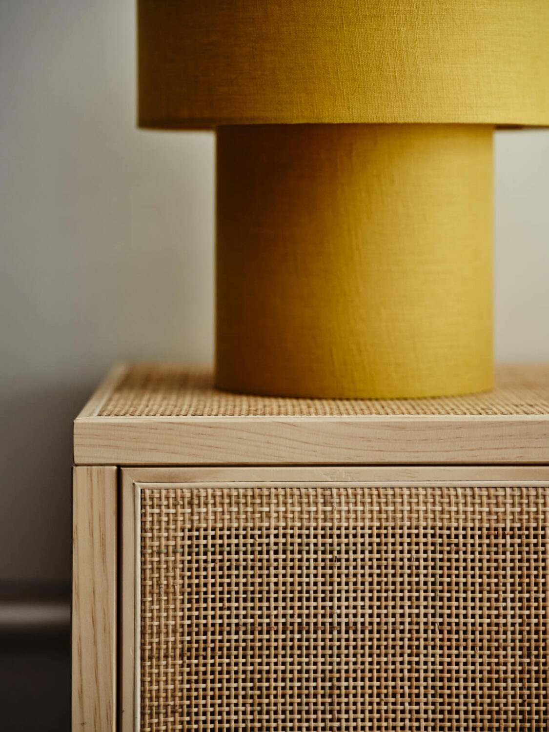 IKEA STOCKHOLM 2025 Collection: Classic Designs Made Of Natural Materials 26 IKEA_STOCKHOLM_skap m skjutdorrar_PH202453