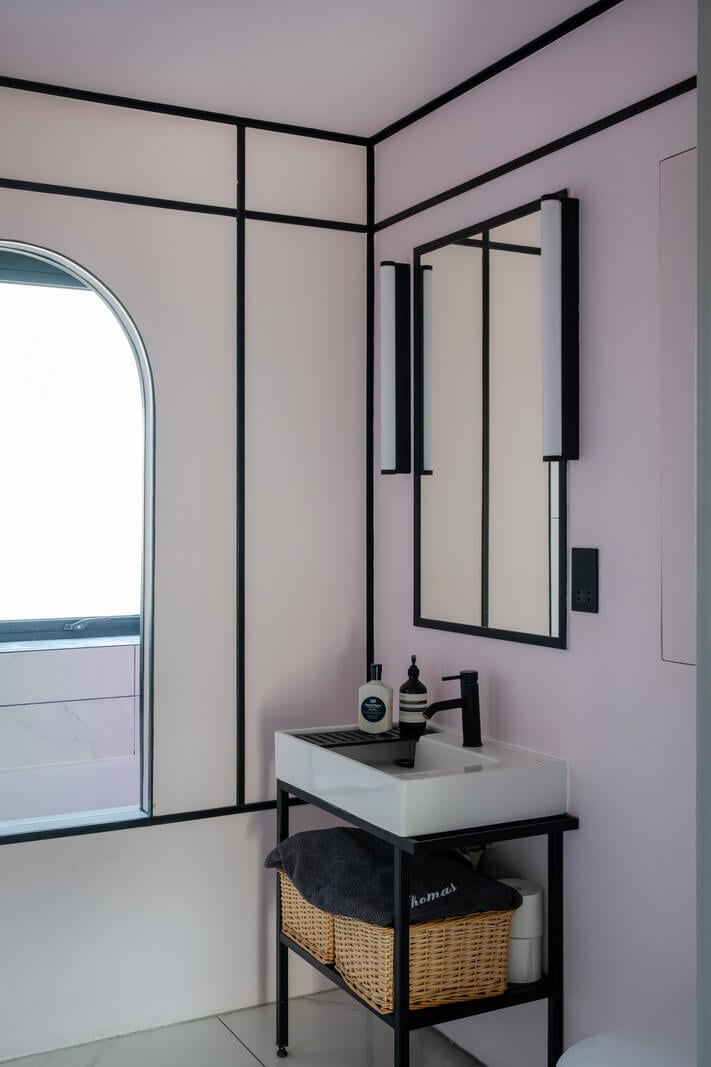 Arched Shapes and Hand-Painted Murals in a Joyful London Townhouse 19 bathroom