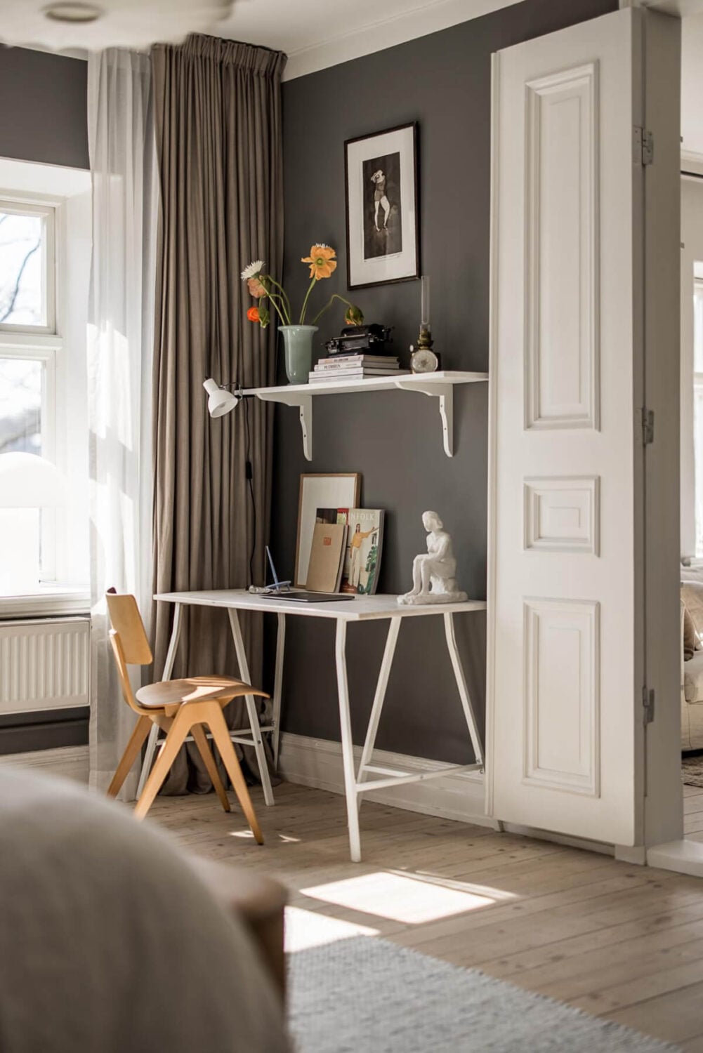 Gray Tones and a Classic Kitchen in a Swedish Apartment 12 bedroom home office