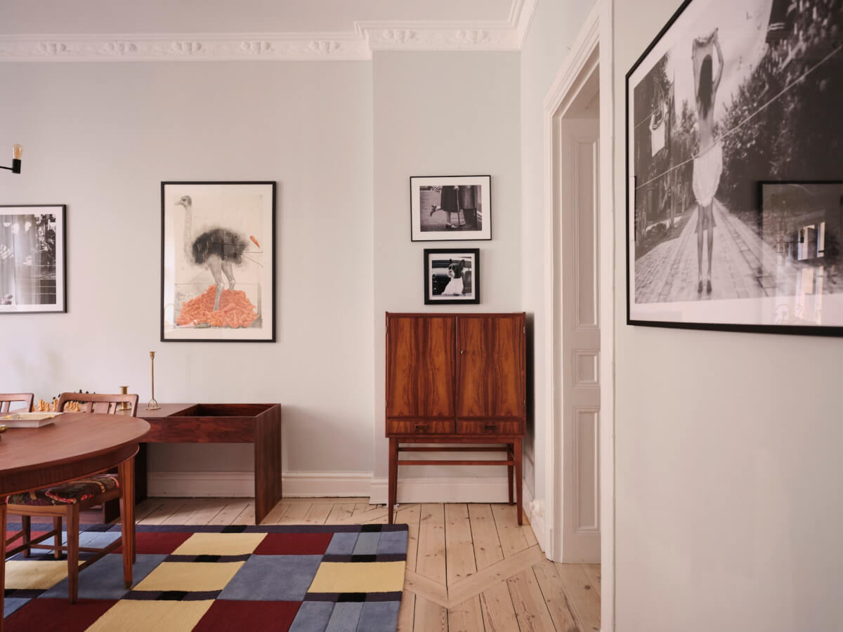 A Spacious Turn-of-the-Century Apartment with Nice Color Accents 6 dining room detail