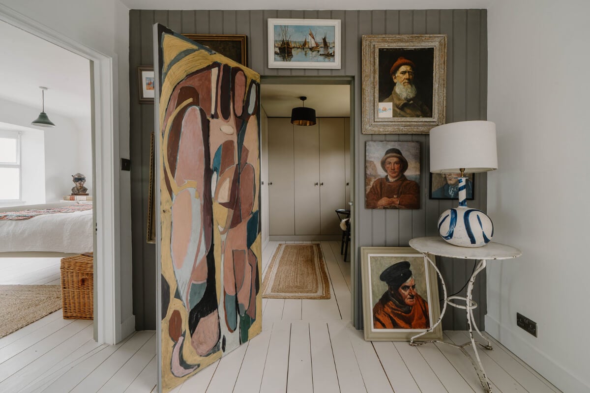 A Bright English Seaside Home Owned by Artists 25 door surrounded by ar