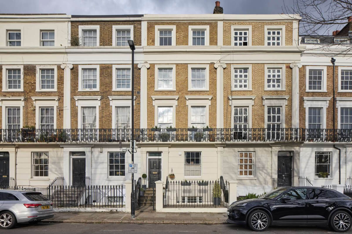 Light and Dark in a Spacious Victorian Townhouse in London 33 exterior london home Light and Dark in a Spacious Victorian Townhouse in London