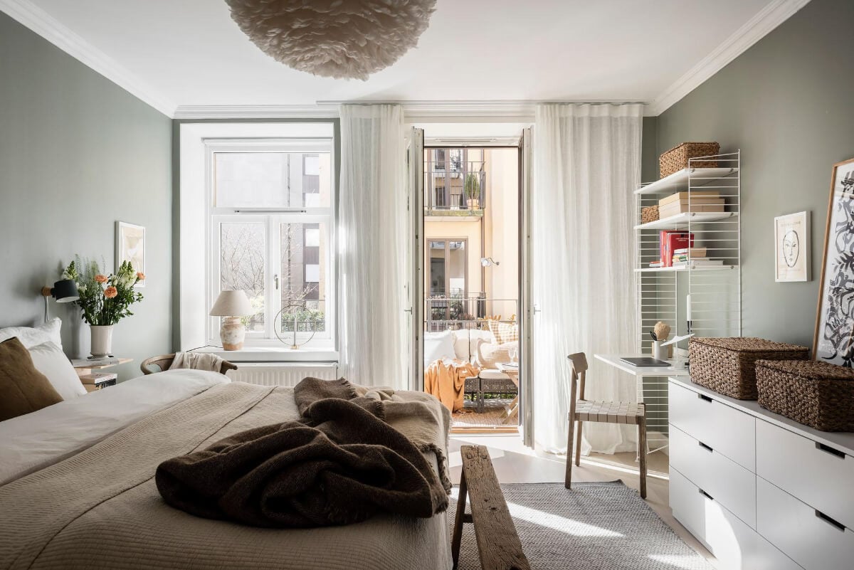 A Bright One-Bedroom Apartment with a Large Balcony 23 gray-green bedroom home office balcony