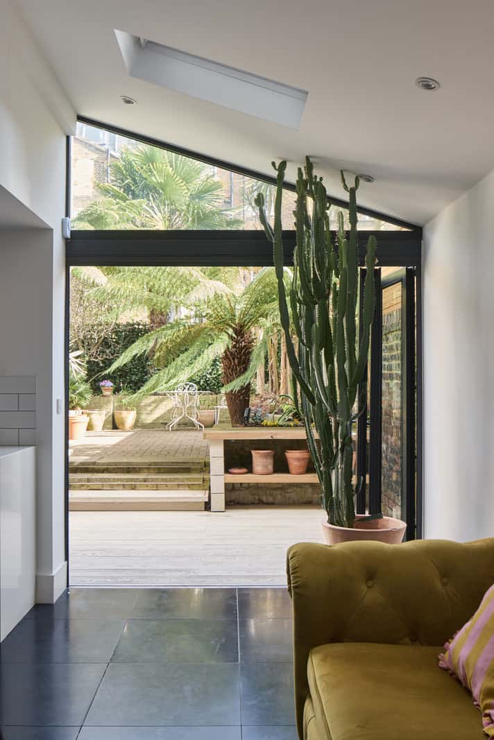 Light and Dark in a Spacious Victorian Townhouse in London 14 indoor outdoor living