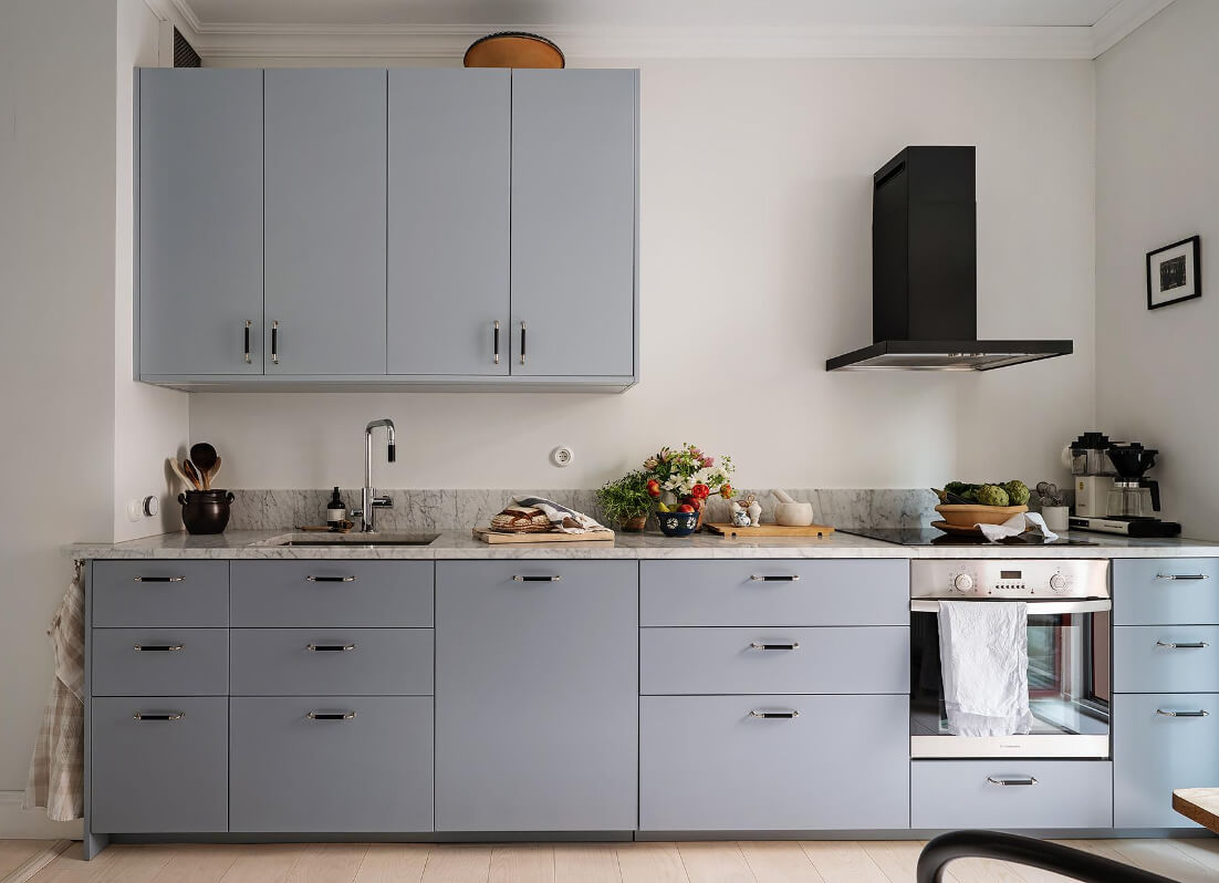 Pink and Blue Tones in a Late 19th-Century Apartment 18 kitchen modern gray cabinets