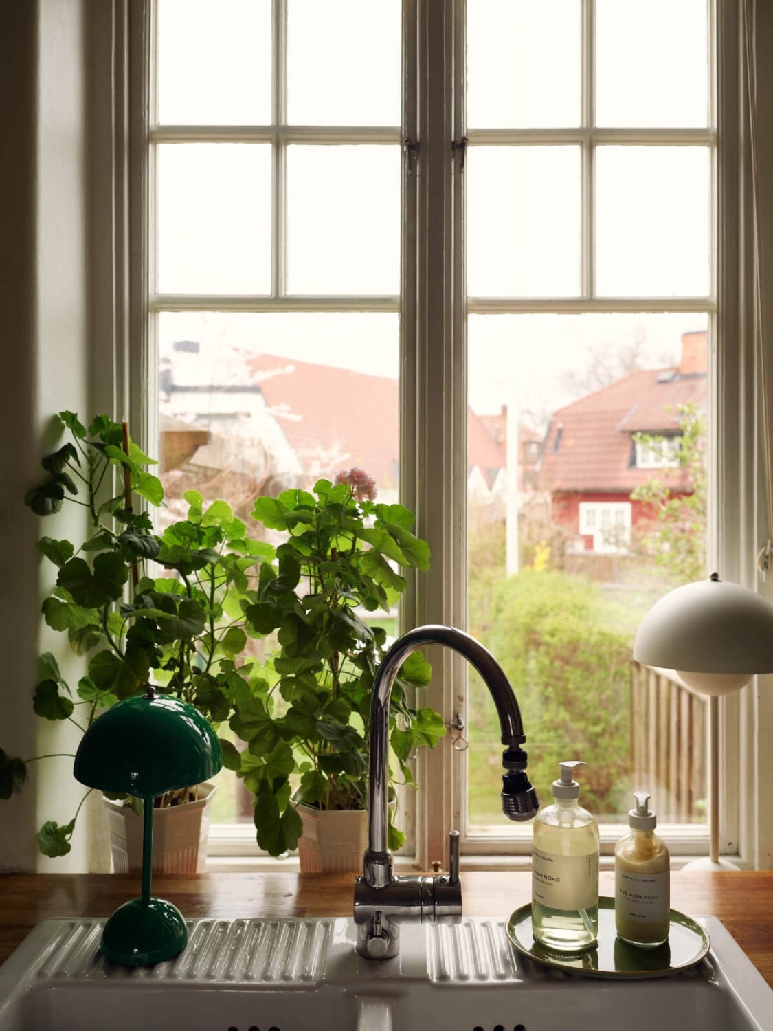 A Charming Semi-Detached House in the First Garden Town of Stockholm 13 kitchen window