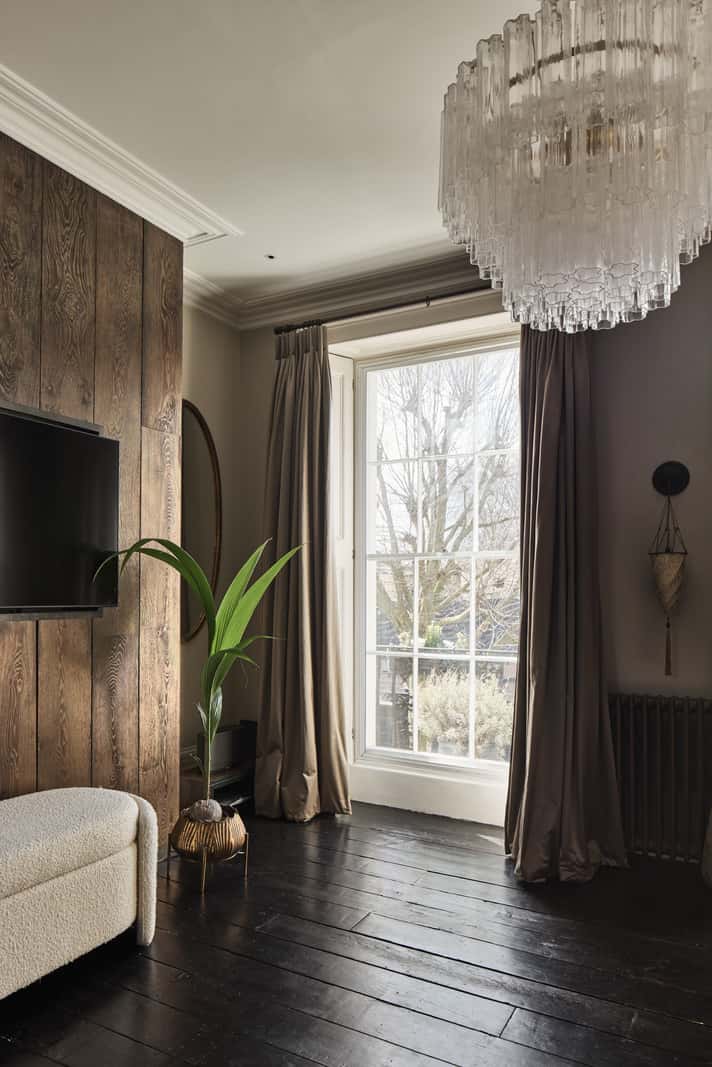 Light and Dark in a Spacious Victorian Townhouse in London 25 large window gray bedroom