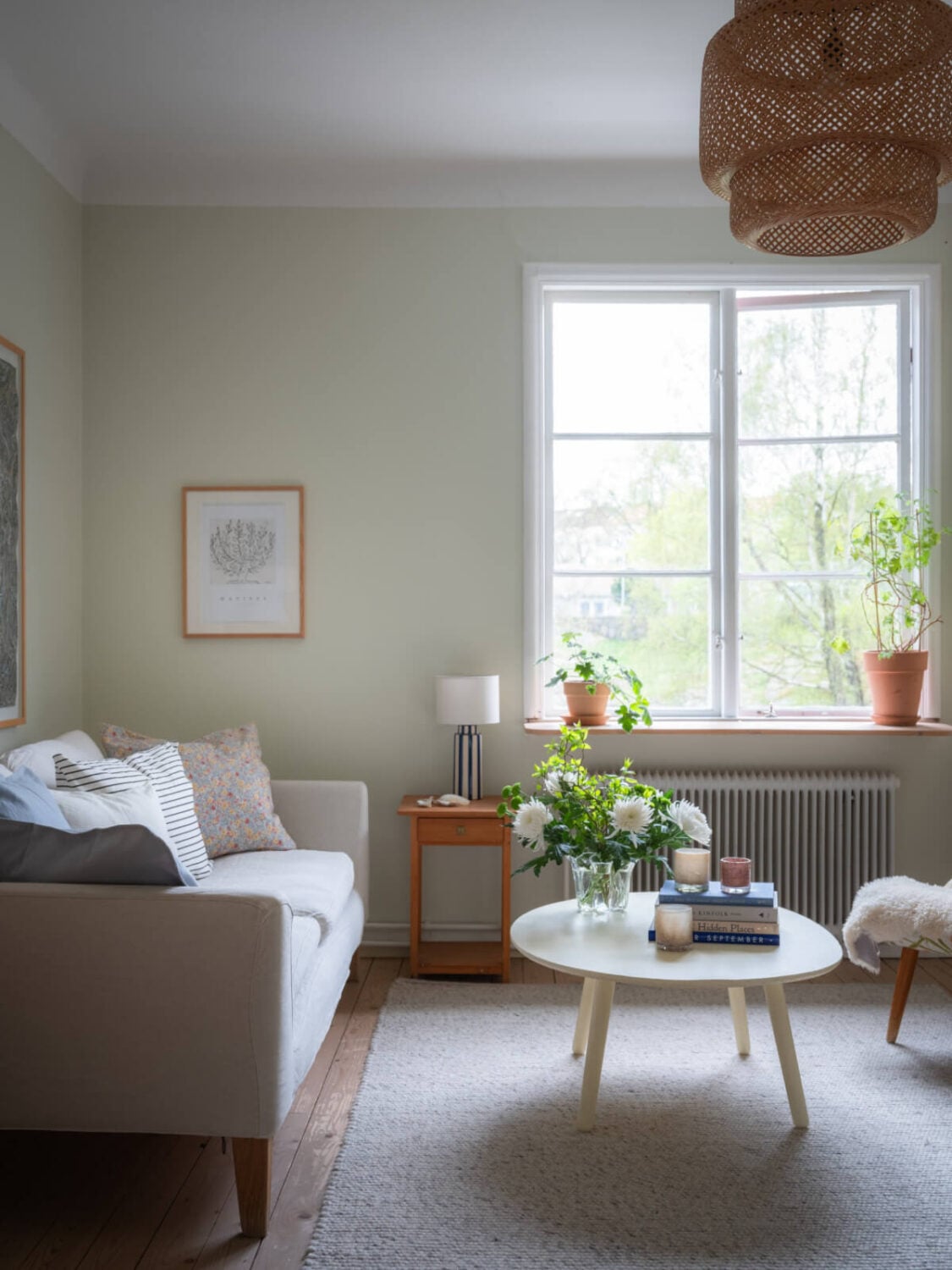 A Soft Color Palette and a Charming Kitchen in a Swedish Apartment 14 light living room