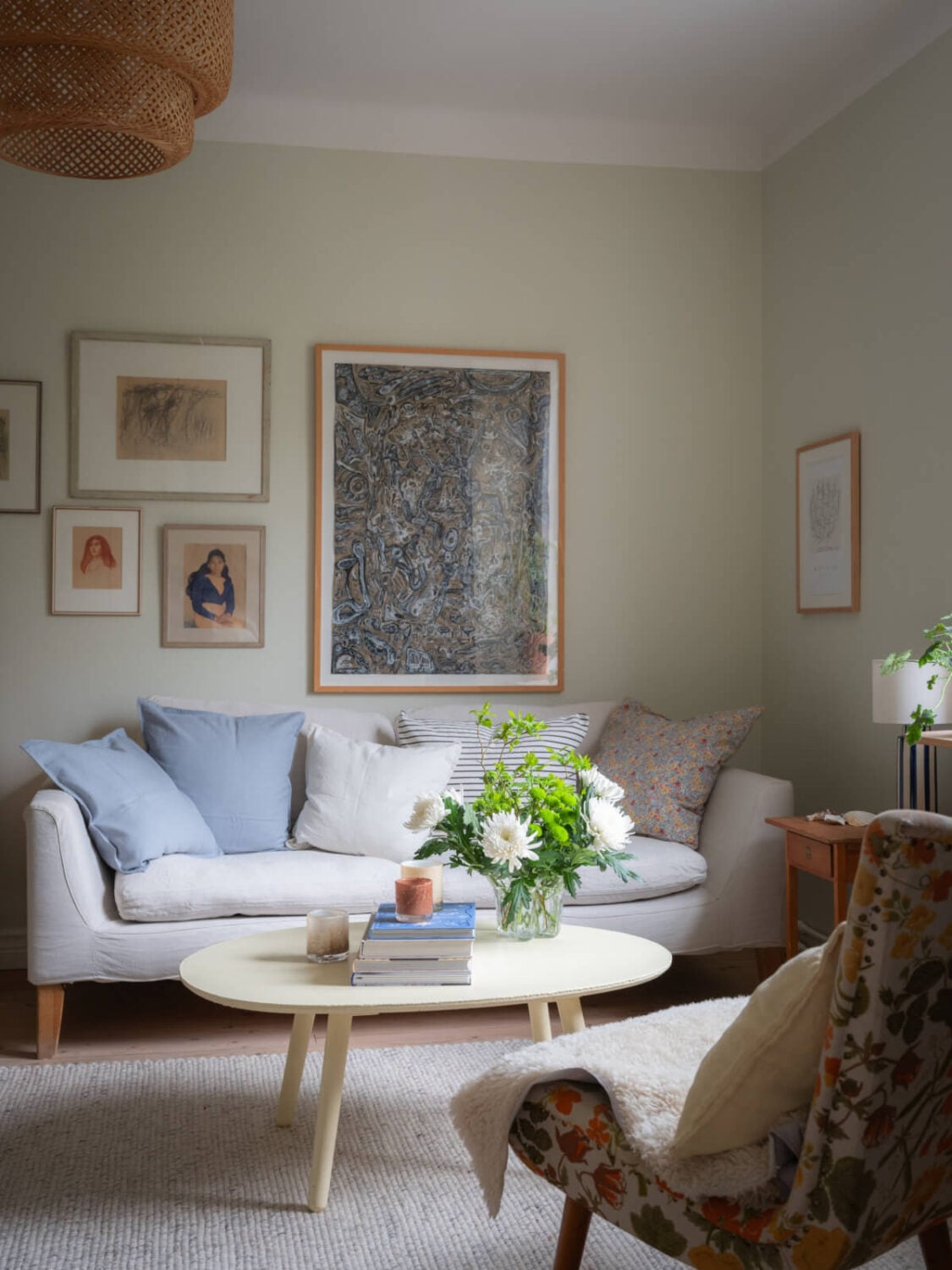A Soft Color Palette and a Charming Kitchen in a Swedish Apartment 15 living room detail