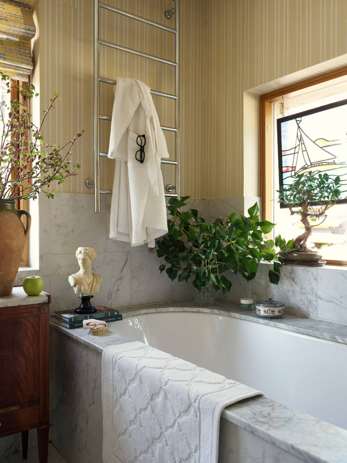 50 Bathroom Wallpaper Ideas Adding Color, Style, and Expression 21 marble bath striped wallpaper