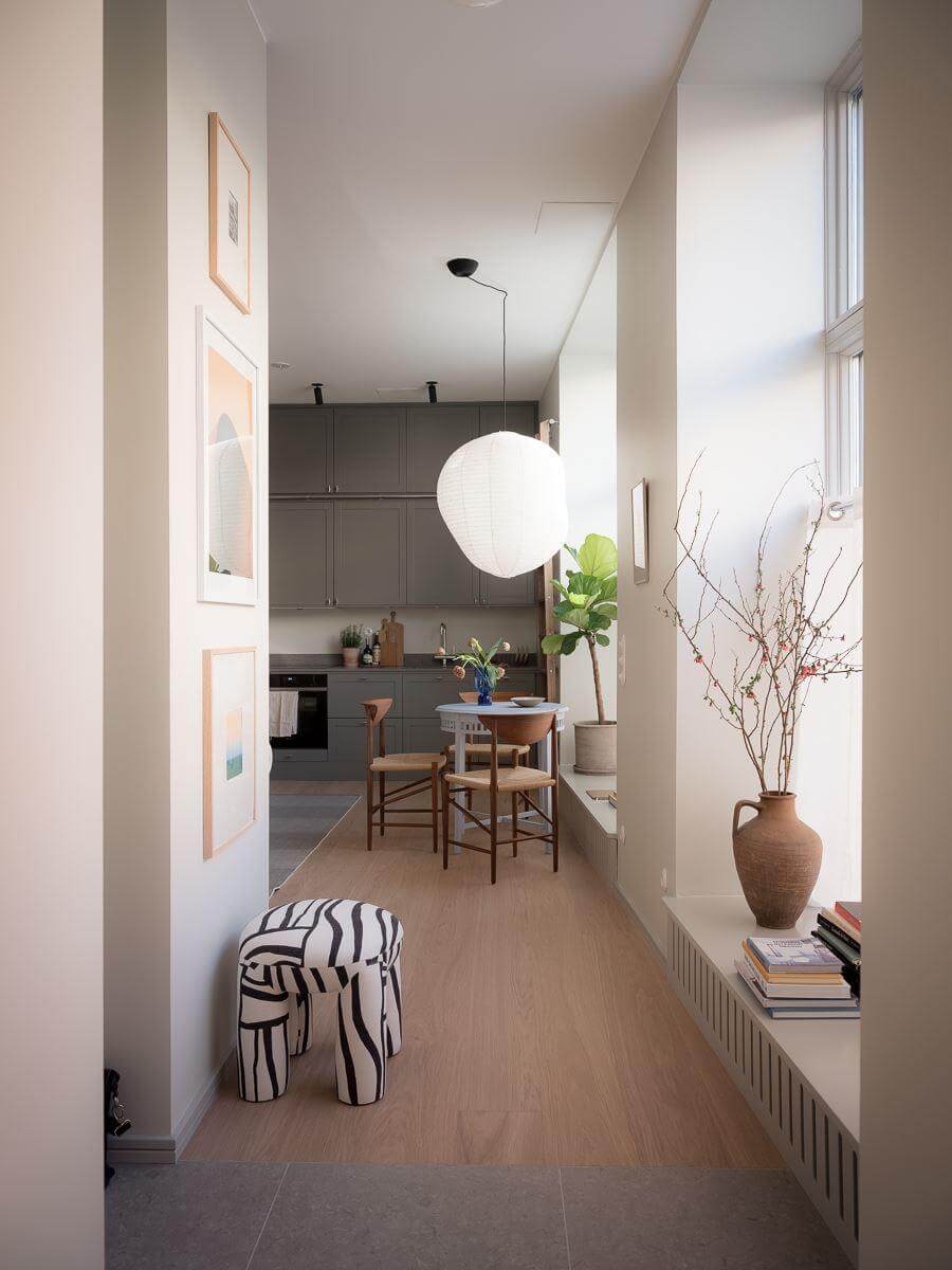 A Modern Split-Level Apartment in a Former Bakery 23 open-plan hall large windows