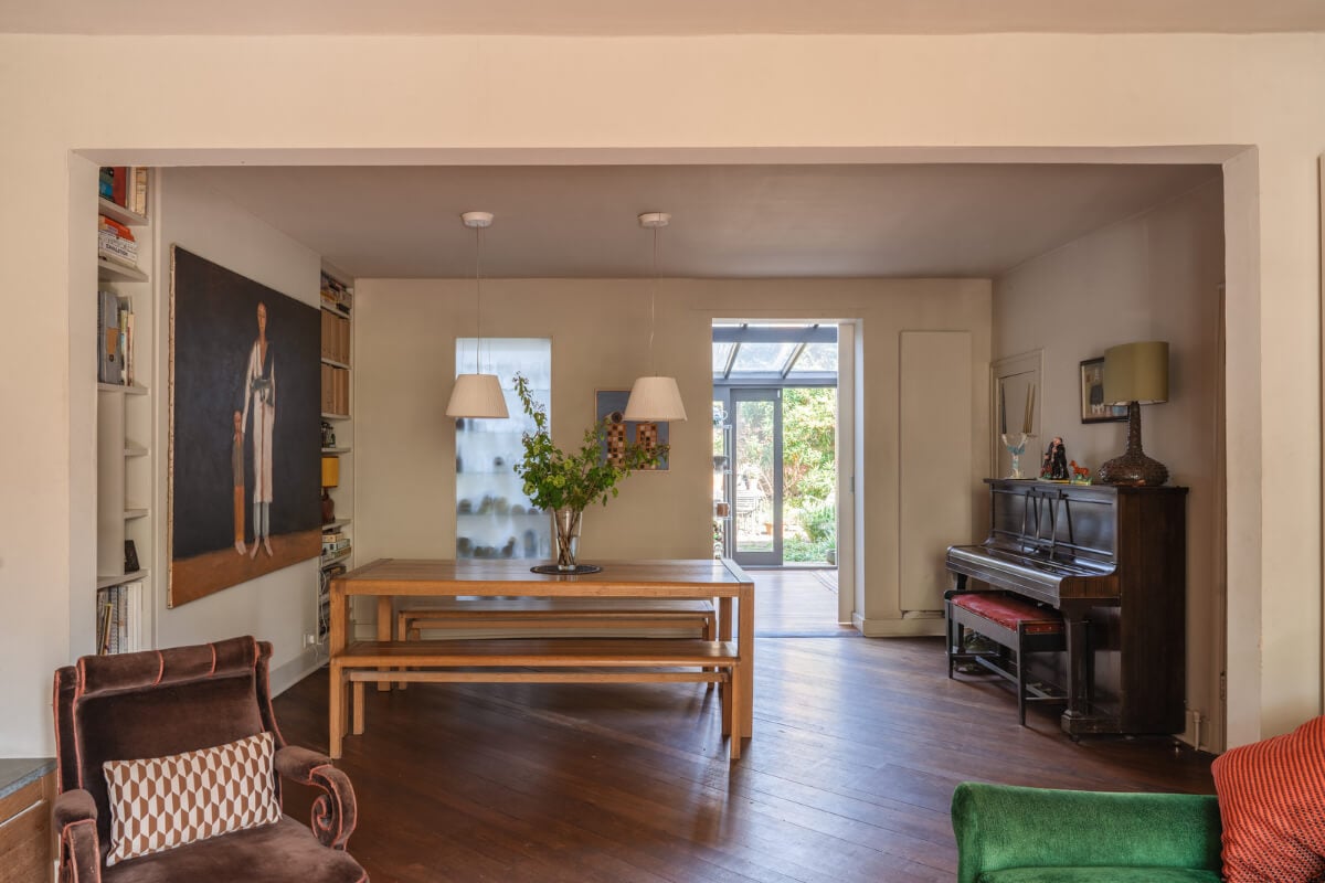 An Edwardian House with Muted Tones, Natural Materials, and a Landscaped Garden 6 open plan living space