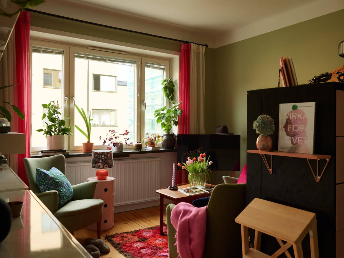 A Colorful Studio Apartment with Smart Storage and A Cozy Bed Niche 2 pink and green studio apartment