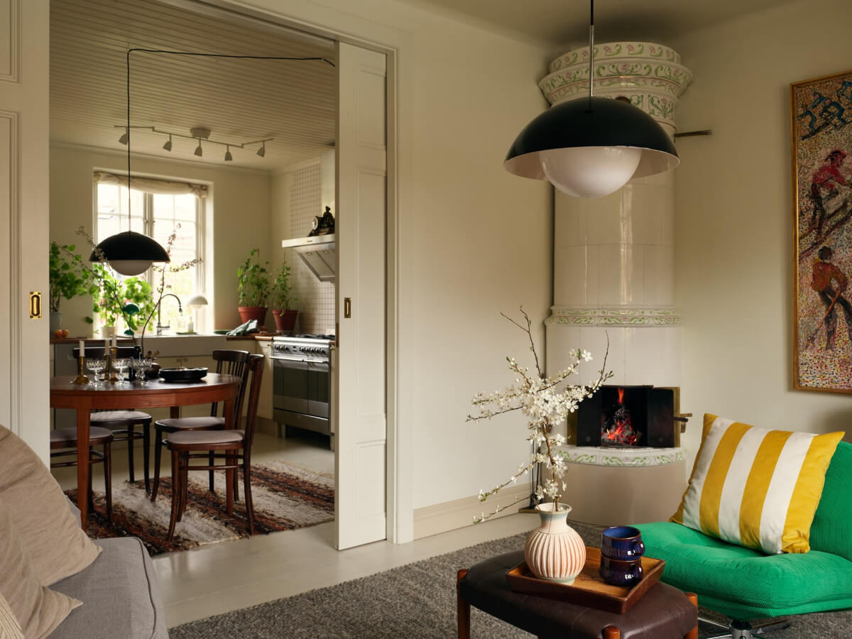 A Charming Semi-Detached House in the First Garden Town of Stockholm 8 pocket doors between living room and kitchen