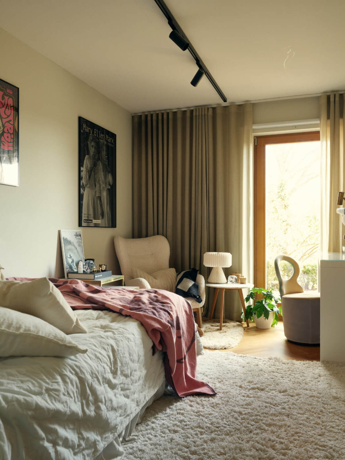 A Personal and Cozy 1960s Family Home in Sweden 31 small bedroom