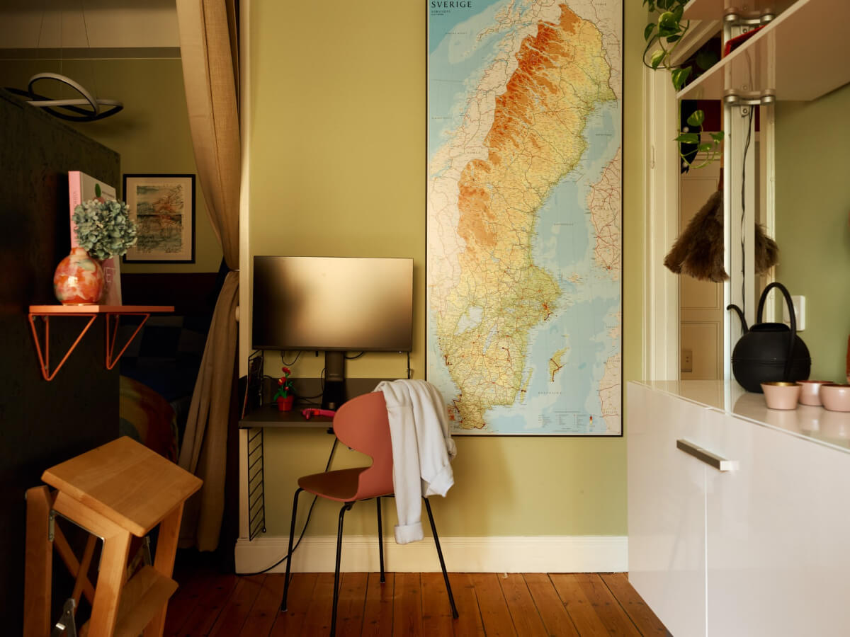 A Colorful Studio Apartment with Smart Storage and A Cozy Bed Niche 10 small home office green studio