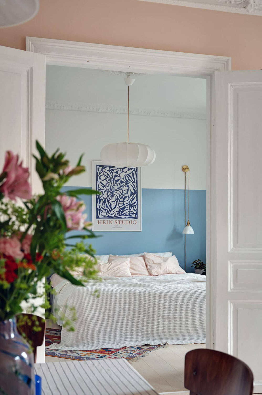 Pink and Blue Tones in a Late 19th-Century Apartment 11 view into bedroom