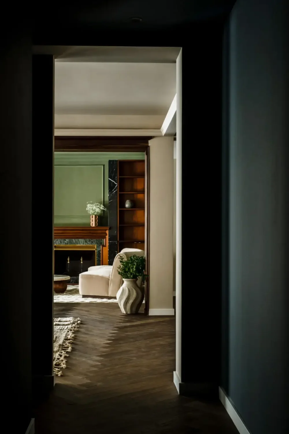 A Luxurious Palma Residence Where Historic Charm Meets Modern Elegance 2 view into classic living room