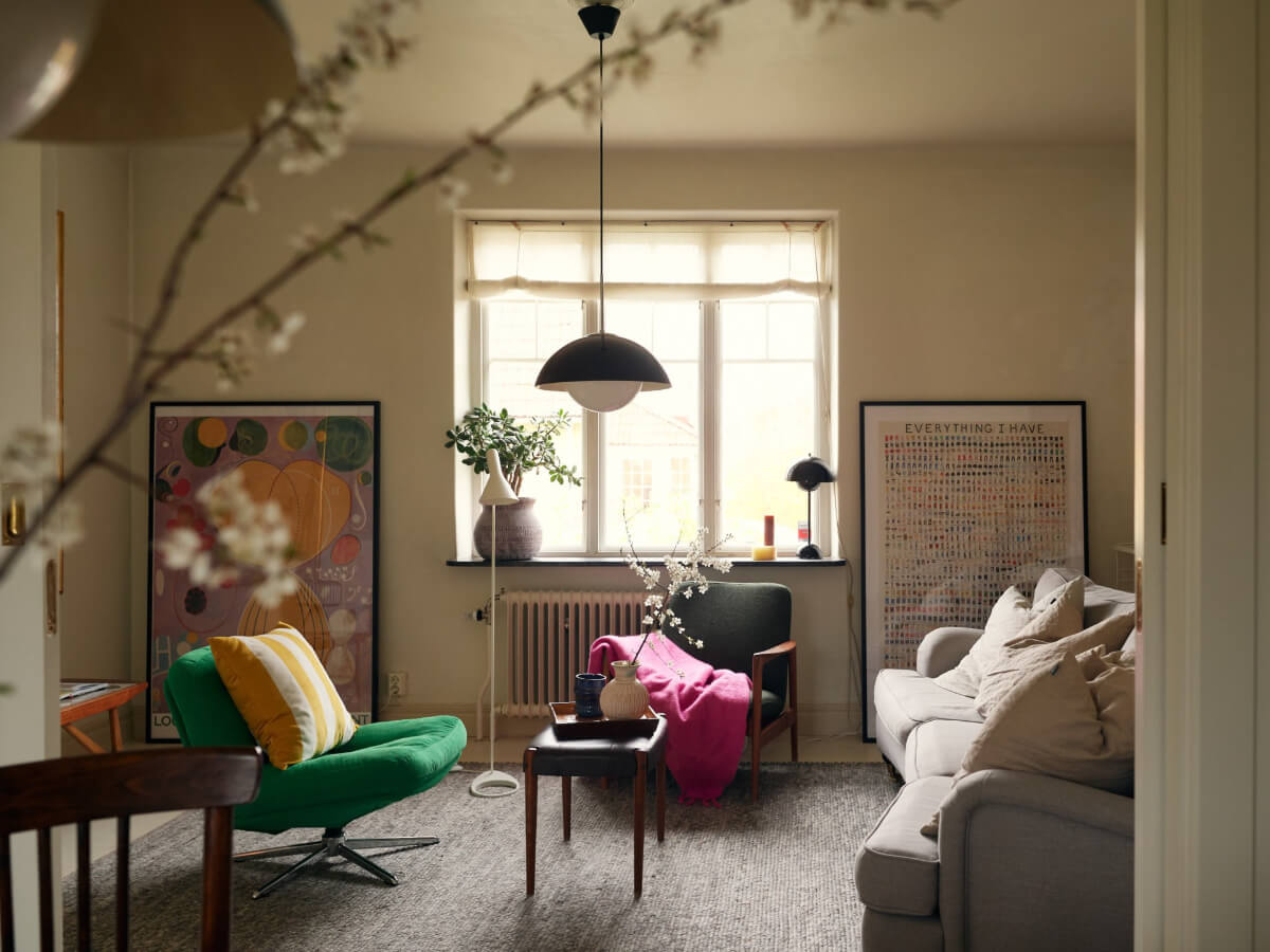 A Charming Semi-Detached House in the First Garden Town of Stockholm 3 view into living room