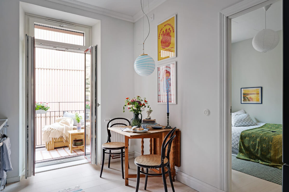 Pink and Blue Tones in a Late 19th-Century Apartment 19 vintage wooden kitchen table
