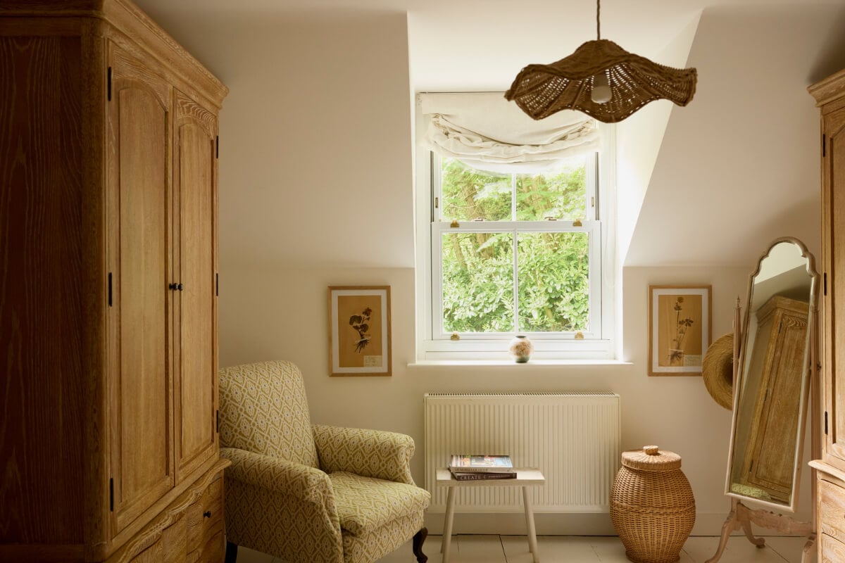 Natural Colors and Materials in a Beautiful Arts and Crafts House 18 bedroom comfy chair