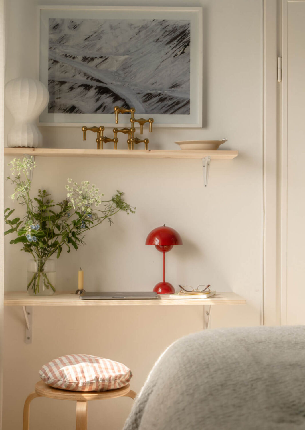 A Stylish and Joyful Color and Material Palette in a Midcentury Apartment 21 bedroom home office