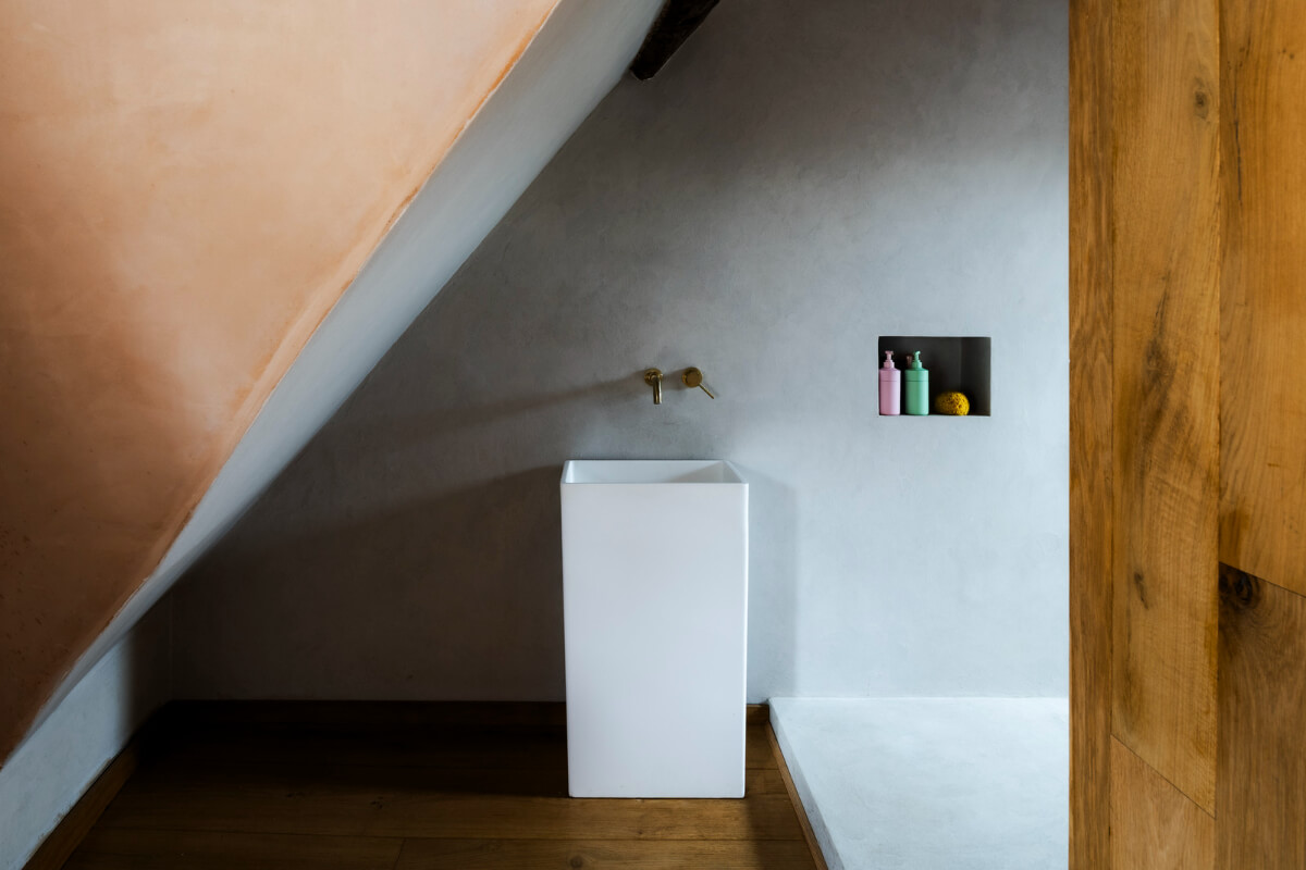 White-Washed Walls and Rustic Elements in a 17th Century Townhouse 24 en-suite bathroom walk-in shower