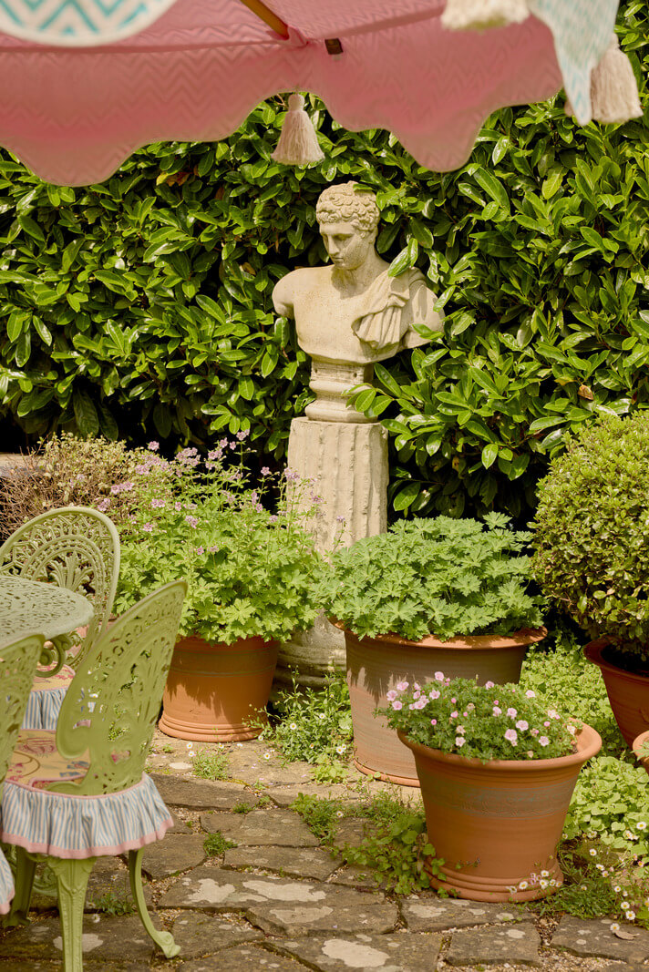 Pattern, Color, and Character in a Historic Country House Apartment 25 garden statue