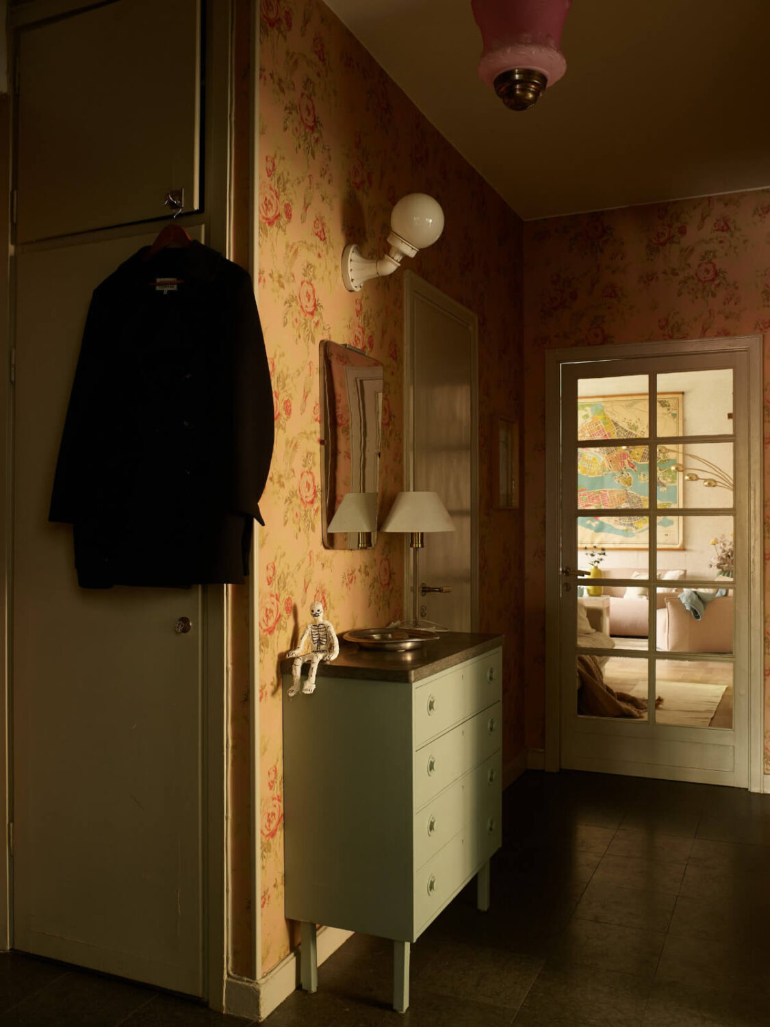 Wallpapers and a Midcentury-Style Kitchen in a 1930s Apartment 29 hall glass door to living room