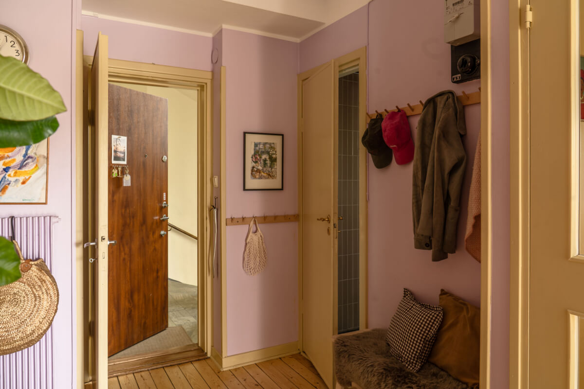 Best of 2025: Hallways 31 hall lilac walls butter yellow doors and woodwork