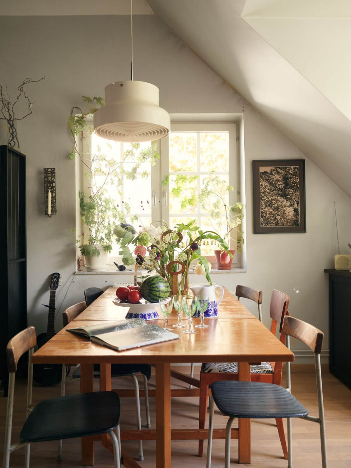 A Stunning Top-Floor Apartment with High Ceilings in a Former Church 9 kitchen table plants