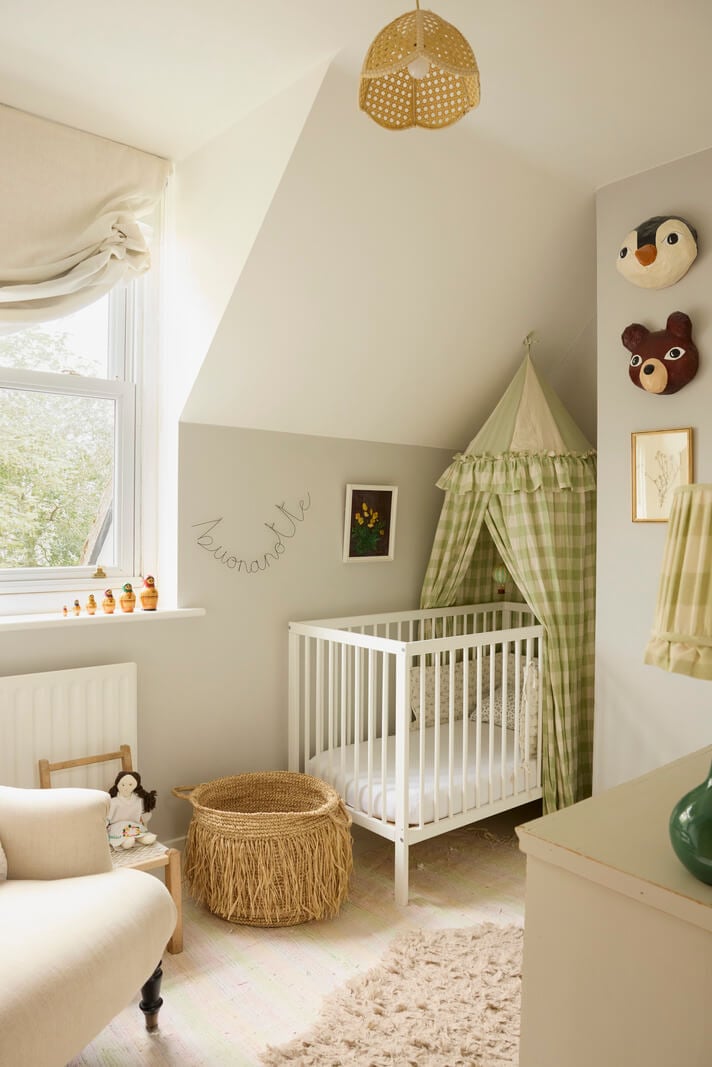 Natural Colors and Materials in a Beautiful Arts and Crafts House 22 light nursery gray walls