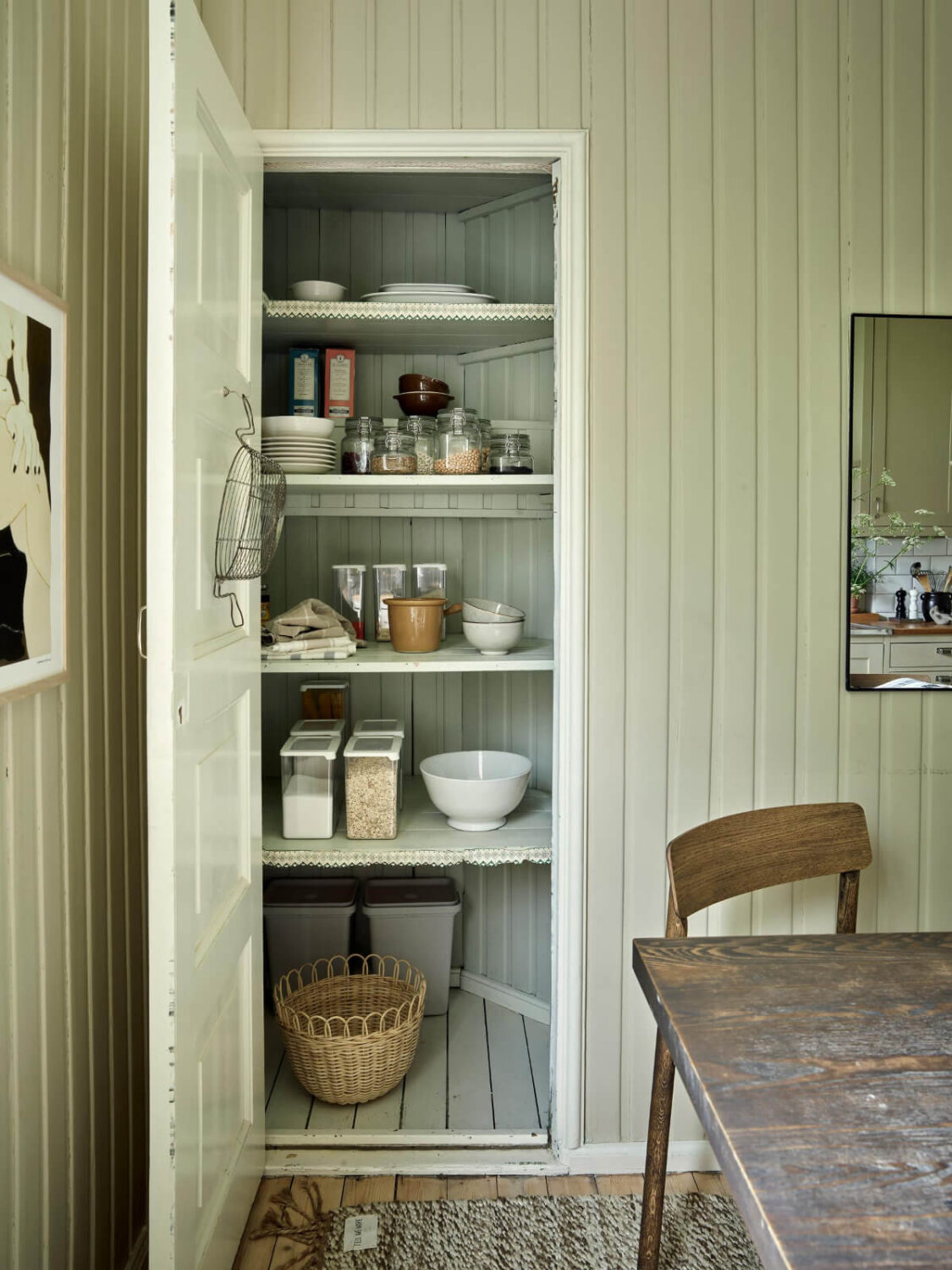 An Apartment with Original Details and a Stunning Period-Style Bathroom 5 pantry