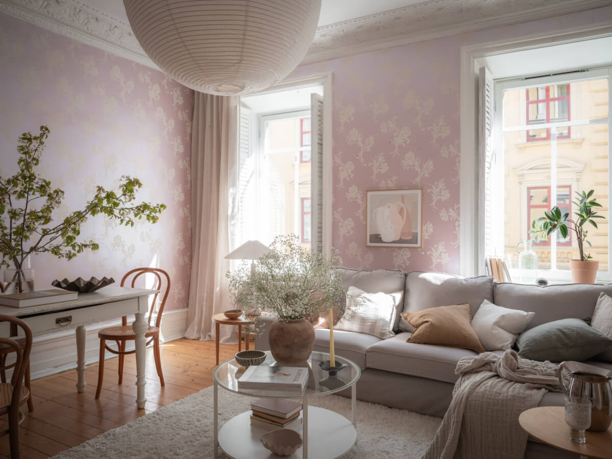 A Historic Apartment with Classic Wallpapers and Contemporary Furniture 3 pink wallpaper scandi living room