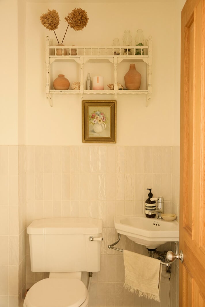 Natural Colors and Materials in a Beautiful Arts and Crafts House 16 powder room