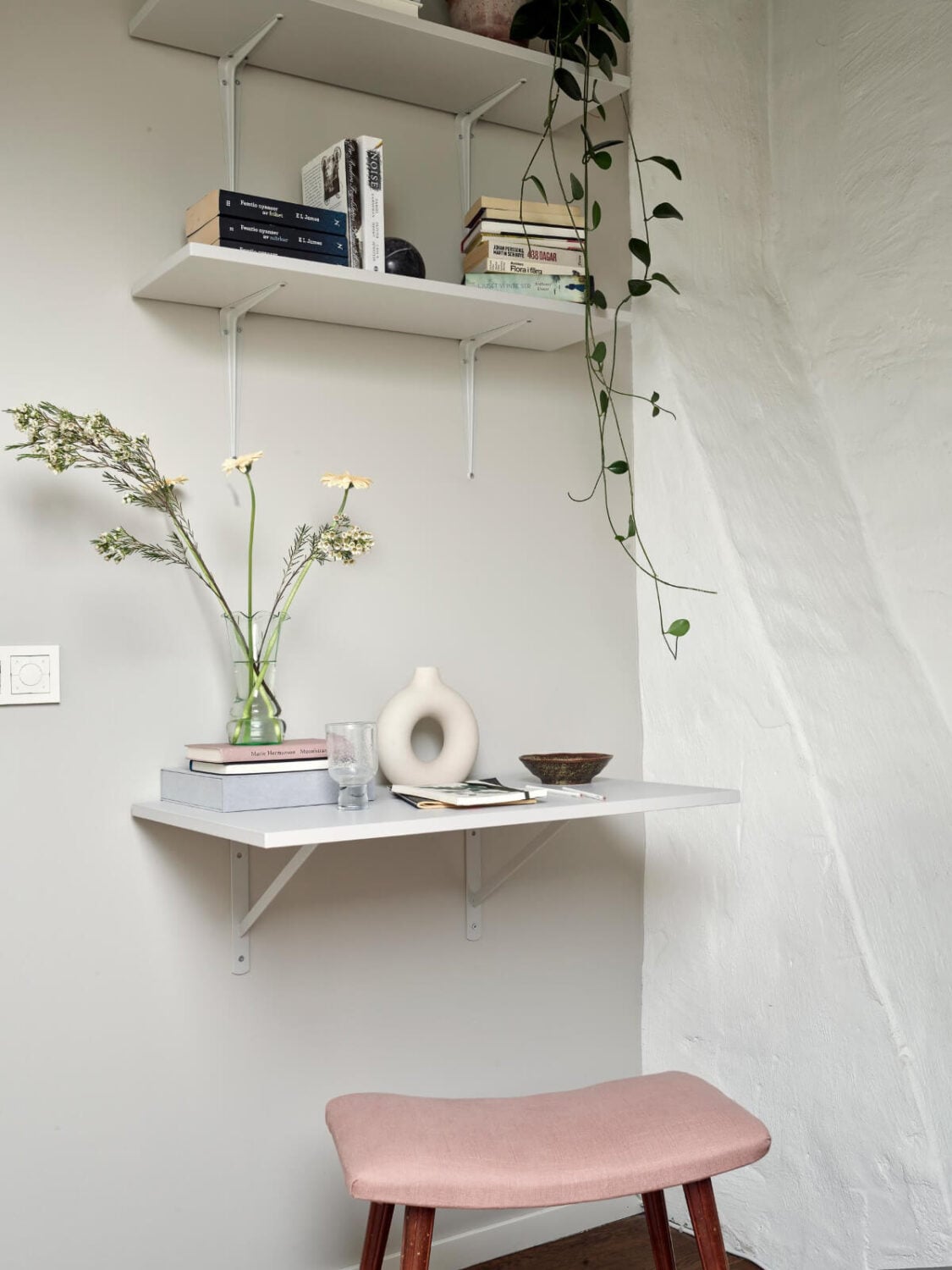 A Harmonious Color Palette in a Swedish Duplex Apartment 29 small desk with shelves