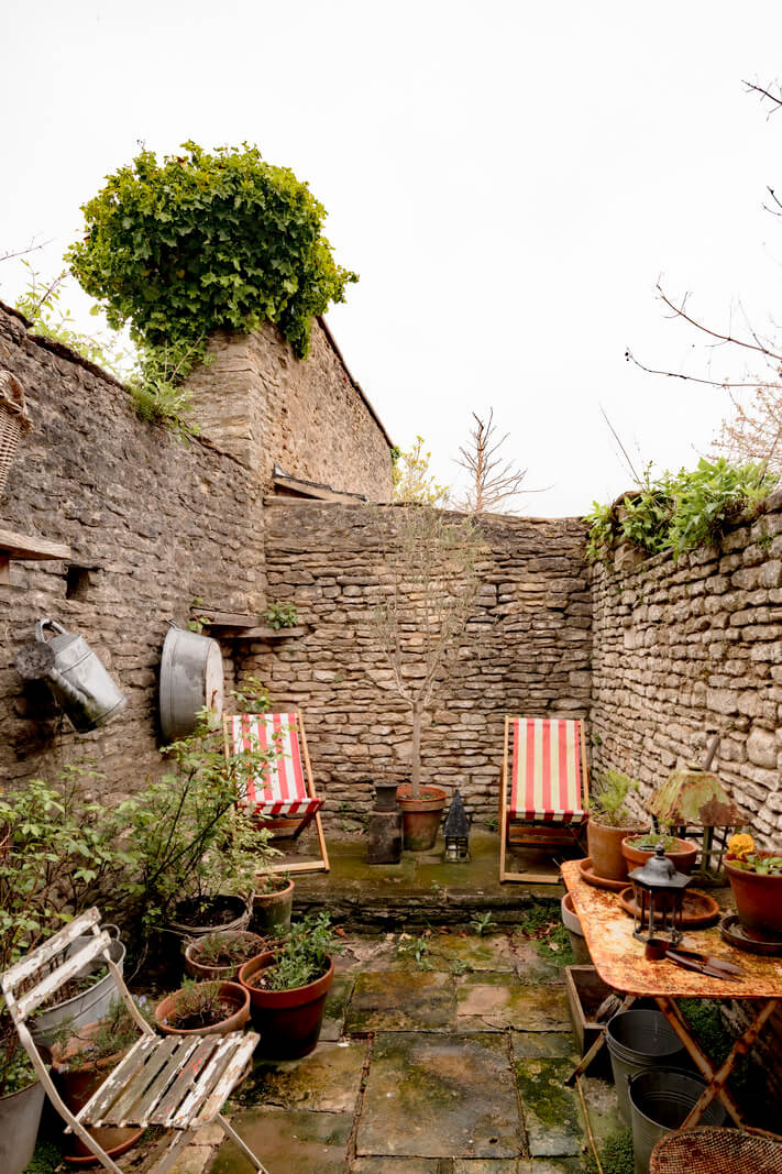 White-Washed Walls and Rustic Elements in a 17th Century Townhouse 30 small walled garden