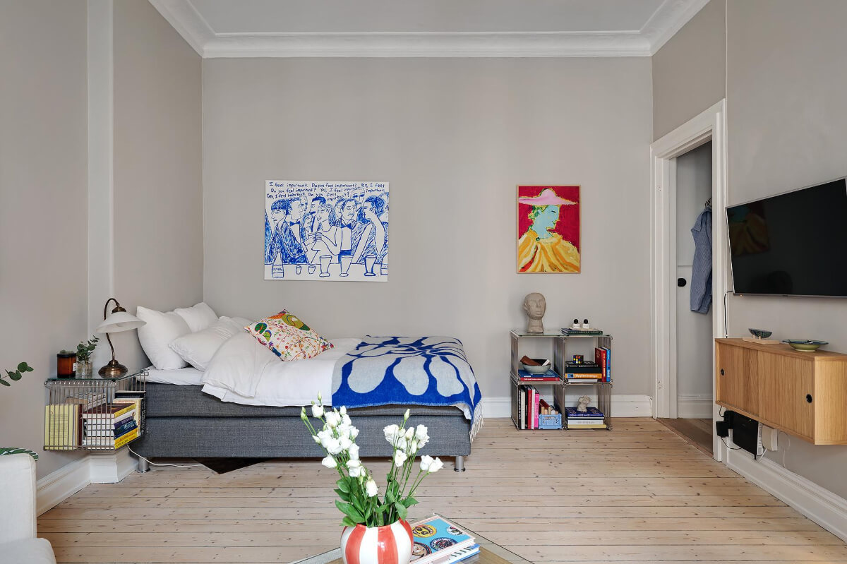 Classic Elements in a Charming Swedish Studio Apartment 8 studio apartment